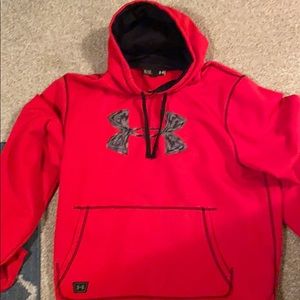 Men’s XL Under Armour sweatshirt